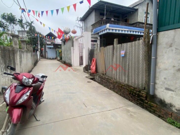 e cần bán lô đất mặt tiền đẹp 70m đất mặt tiền + hậu 5,2m liên hệ em : 0967594106 – 0987282011