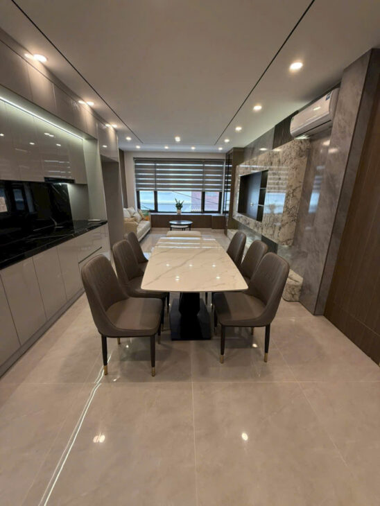 NHÀ MỚI XÂY MỚI KING KONG LÔ GÓC, Ô TÔ VÀO NHÀ – 7 TẦNG THANG MÁY – THẠCH BÀN, LONG BIÊN – HÀ NỘI