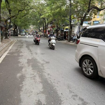 Bán nhà phân lô phố Nguyên Hồng – Đống Đa, 36m2 oto tránh – kinh doanh giá 16,3 tỷ