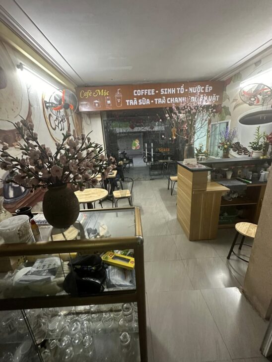 Cho thuê mặt bằng kinh doanh Nguyễn Chánh, 45m2, vỉa hè rộng làm spa, cafe, salon tóc