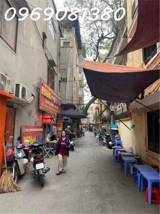 BÁN NHÀ NGUYỄN TRÃI 57 M 4T MT3,2M GIÁ NHỈNH 9 TỶ ! VÀI BƯỚC CHÂN RA ĐƯỜNG NGUYỄN TRÃI . CÒN THƯƠNG