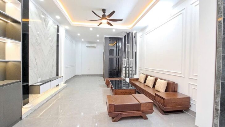 Chính chủ bán nhà 121 Thạch Bàn, Long Biên, Hà Nội.