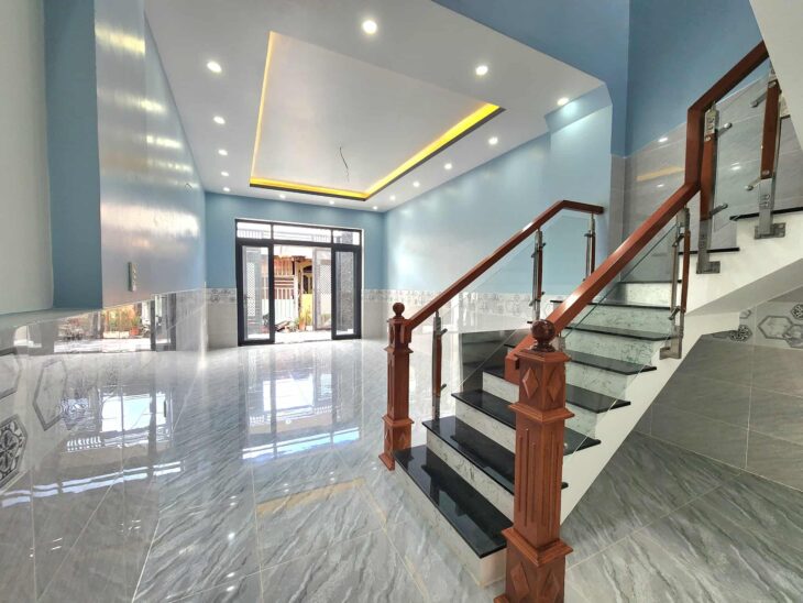 Bán Nhà 2 Tầng Mới Tân Xuân, Hóc Môn – 62m2 Vuông Vức, Xe Hơi Đỗ Cửa.