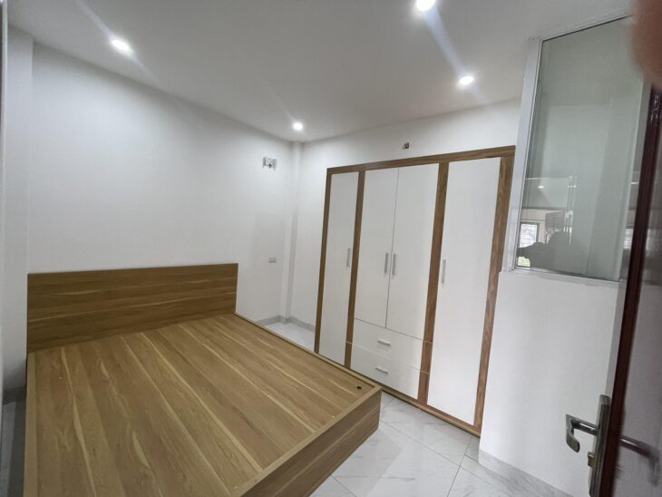Hàng hot ! GIÁ RẺ ! Nhỉnh 4 tỷ có nhà 4 tầng đầy đủ nội thất, giáp dịch vụ 25,2 ha