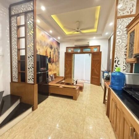 Bán nhà ô tô vào tại Đông Dư Gia lâm xây 4 tầng đủ nội thất hơn 4 tỷ