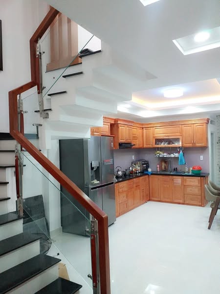 Cần bán nhà Vườn Lài ô tô thông – 5m x 18m – 3 tầng – Nhỉnh 6 tỷ