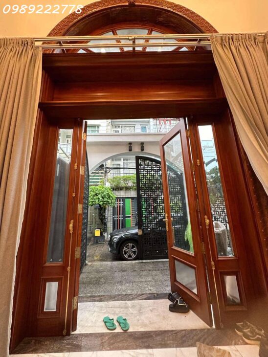 SIÊU PHẨM ĐẸP BÀU CÁT, ÔTÔ NGỦ BÊN TRONG, 5x22M, 5 TẦNG, THANG MÁY, NỞ HẬU, NỘI THẤT CAO CẤP VÀ