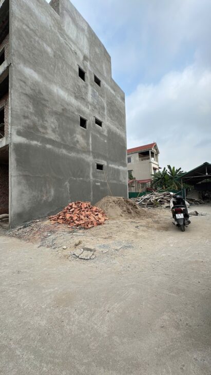 LÔ GÓC trục chính Xóm 2 – Chương Dương – Thường Tín đường 2 ô tô tránh nhau lô góc 2 mặt tiền sát
