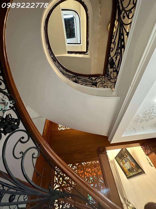 SIÊU PHẨM ĐẸP BÀU CÁT, ÔTÔ NGỦ BÊN TRONG, 5x22M, 5 TẦNG, THANG MÁY, NỞ HẬU, NỘI THẤT CAO CẤP VÀ