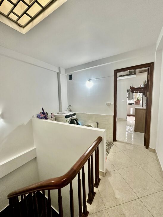 BÁN NHÀ KHƯƠNG ĐÌNH . 30M 5T MT3,5 GIÁ NHỈNH 7 TỶ CON THƯƠNG LUỌNG !