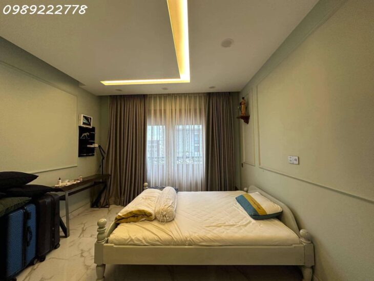 SIÊU PHẨM ĐẸP BÀU CÁT, ÔTÔ NGỦ BÊN TRONG, 5x22M, 5 TẦNG, THANG MÁY, NỞ HẬU, NỘI THẤT CAO CẤP VÀ