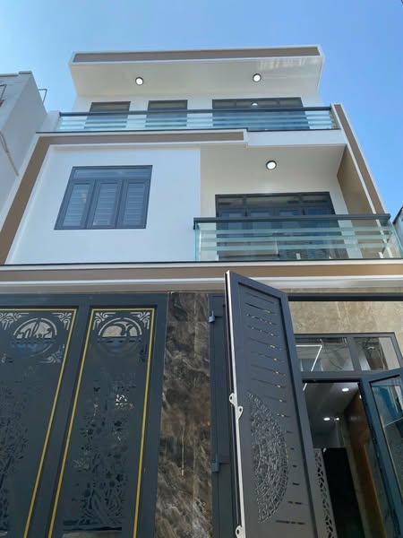 Bán nhà 6×10 – 3 tầng – hẻm oto – giá chỉ 5,x tỷ – ngay đường Tên Lửa nối dài – Bình Tân.