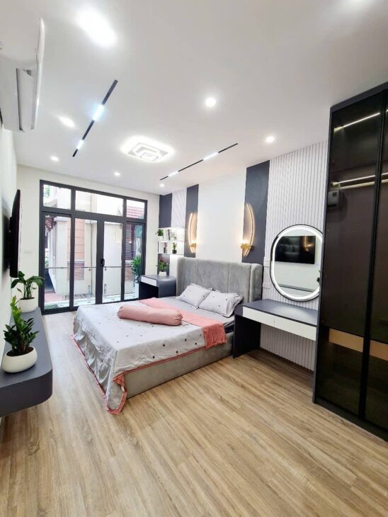 NHÀ MỚI VIP SIÊU HIẾM ĐỘI CẤN-BA ĐÌNH -39M2-4 Tầng-3,5MT-9,6 Tỷ