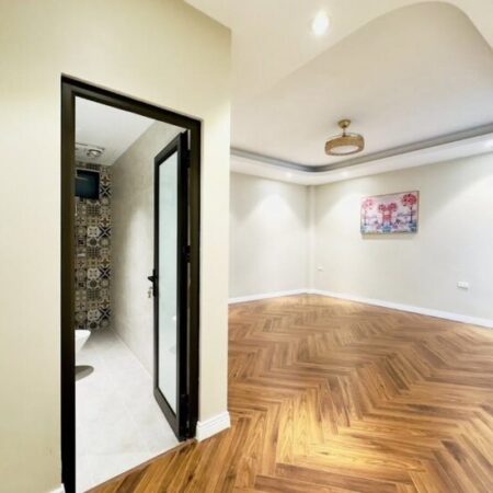 Bán Nhà Phố Minh Khai – 50m Vuông Xây 5Tầng Thang Máy – Mặt Tiền 6m – Vài Mét Ra Mặt Phố