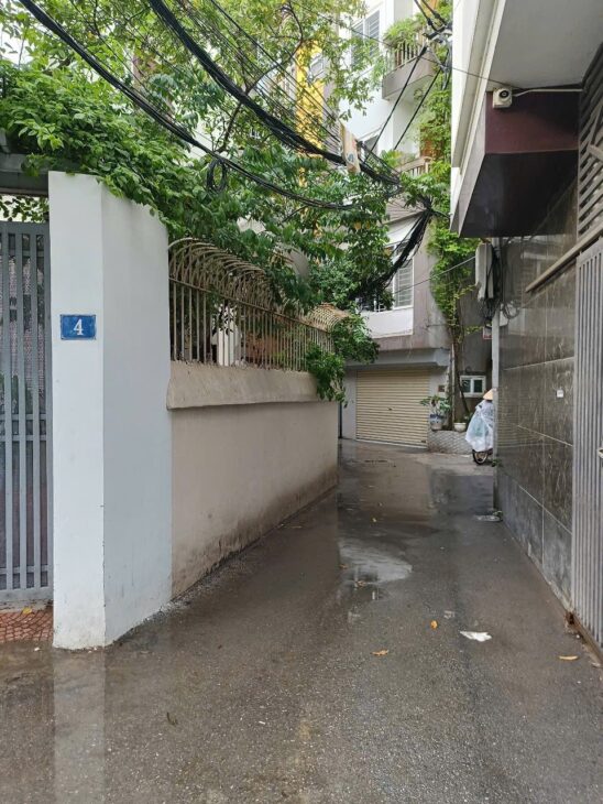 BÁN NHÀ QUAN NHÂN ! NHÀ MỚI 42M 4T MT4,2 M GIÁ 9,8 TỶ NHÀ MỚI NGÕ RỘNG 2.5 M TẶNG FULL NỘI THẤT