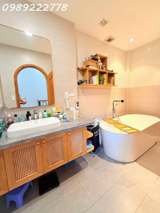 SIÊU PHẨM [#QUẬN_10]—P11 – HẺM XE HƠI – LÔ GÓC – SIÊU ĐẸP- FULL NỘI THẤT CAO CẤP- 4.2X14M – 5 TẦNG