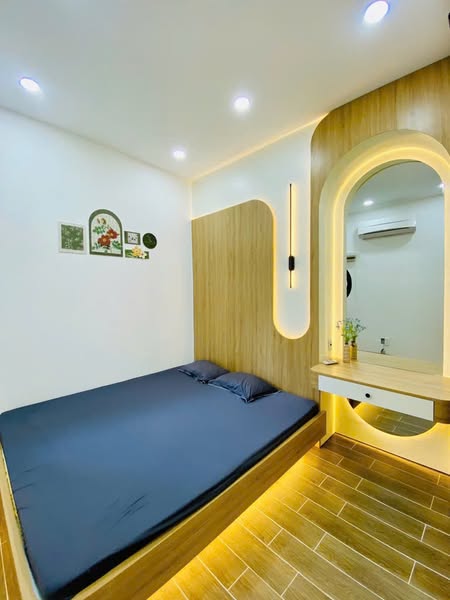 NHÀ ĐẸP – NGAY EMART 2 – TẶNG FULL NỘI THẤT – XE HƠI ĐỖ CỬA – VỊ TRÍ VÀNG QUANG TRUNG – CHƯA TỚI 5