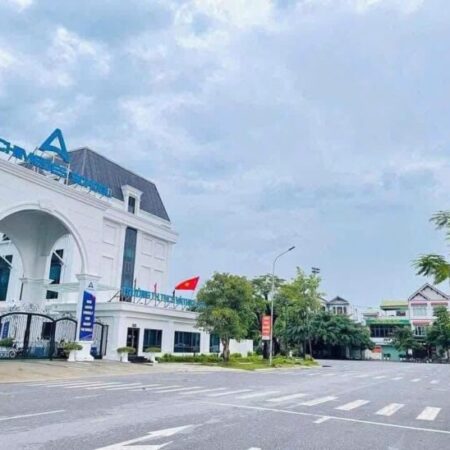 BÁN NHÀ XÂY THÔ 82.5M2 KHU ĐÔ THỊ CỔ DƯƠNG TIÊN DƯƠNG ĐÔNG ANH