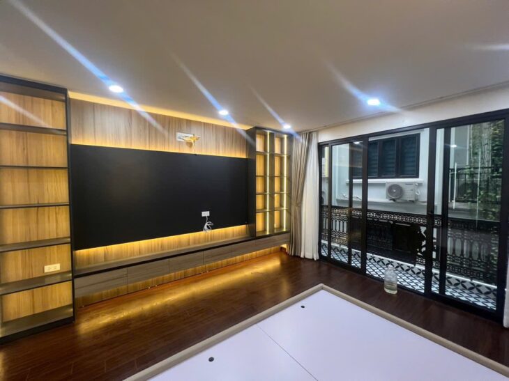 MUA NGAY KO MẤT-NHÀ PHỐ ĐỘI CẤN -BA ĐÌNH 6 TẦNG THANG MÁY-56M2-4,2MT-15.8 Tỷ-Ô TÔ TRÁNH