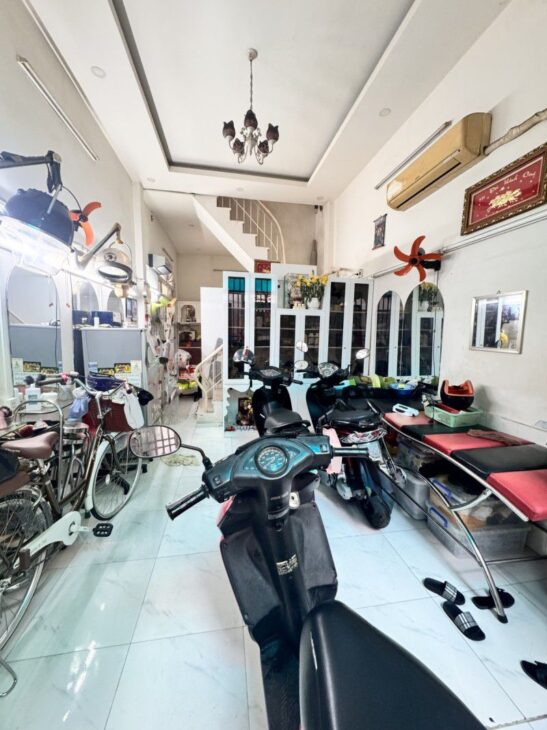 HOÀNG HOA THÁM P7 BÌNH THẠNH – HẺM RỘNG – NHÀ 2 TẦNG Ở NGAY – GIÁ 5.3 TỶ