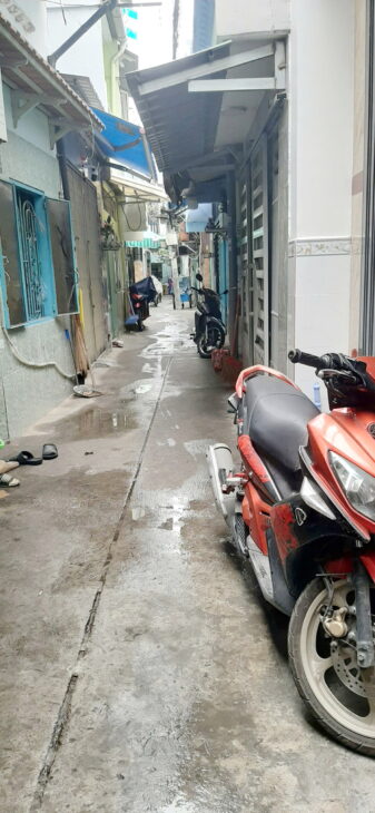 Nhà 4 tầng hẻm cụt đường Âu Dương Lân P3Q8. Giá 4,5 tỷ TL