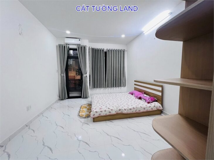 Bán nhà riêng 4x13m, 3 tầng. HXH thông Phan Huy Ích, Ngay Trường TH Tây Sơn