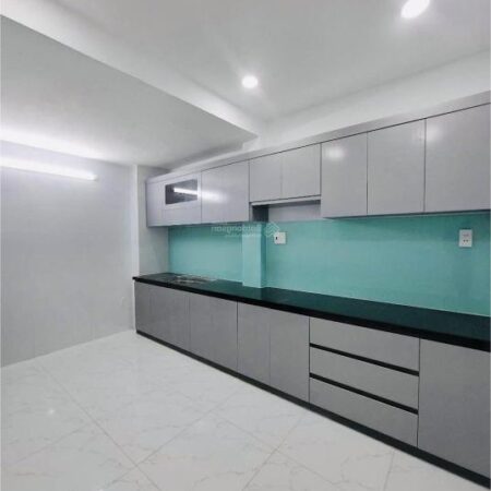 ???? Bán nhà mới CMT8, Q.10, giá rẻ 7.x tỷ! ???? Bán nhà mới CMT8, Q.10, giá rẻ 7.x tỷ!