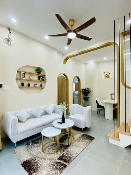NHÀ ĐẸP – NGAY EMART 2 – TẶNG FULL NỘI THẤT – XE HƠI ĐỖ CỬA – VỊ TRÍ VÀNG QUANG TRUNG – CHƯA TỚI 5