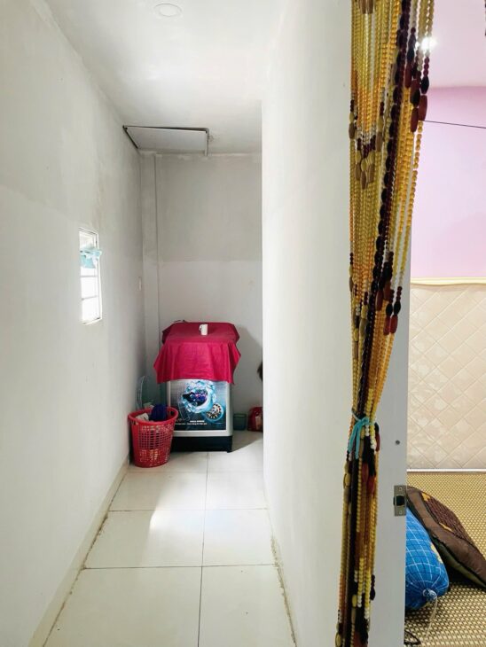 BÁN NHÀ 2 TẦNG HẺM Ô TÔ GẦN NHÀ HÀNG ĐỒNG XANH VĨNH NGỌC