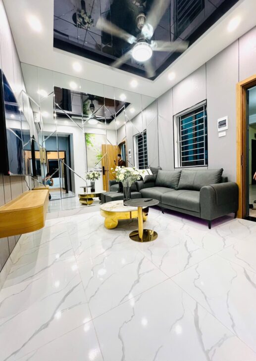 ????Tầng 2 TT Nguyễn Khánh Toàn 65m 2PN riêng, Nội thất đẹp, Ô tô vòng quanh, 3.98 Tỷ