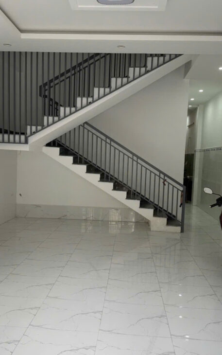 NHÀ 2 TẦNG (NGANG 5m) ĐƯỜNG 7m5 SÁT HỒ NGHINH, VƯƠNG THỪA VŨ, 7.3 tỷ