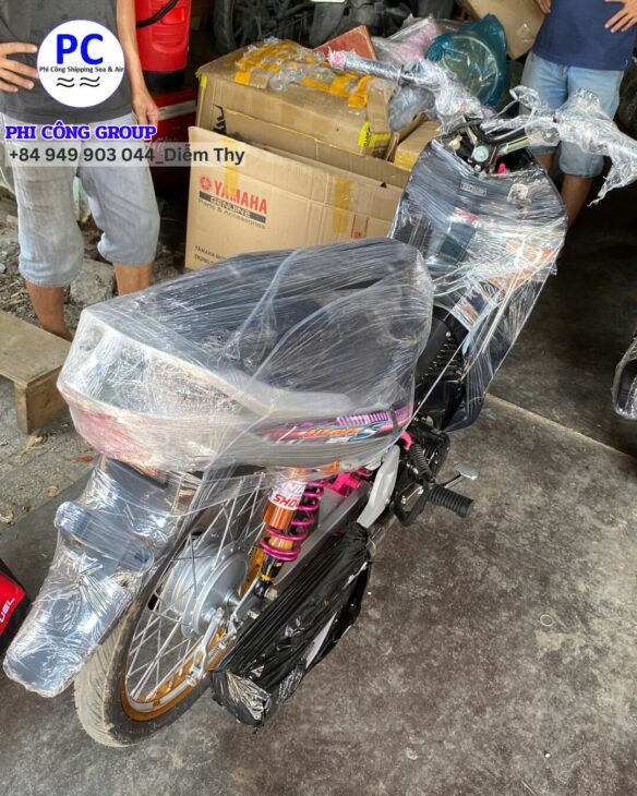Gửi xe máy sang Mỹ giá rẻ