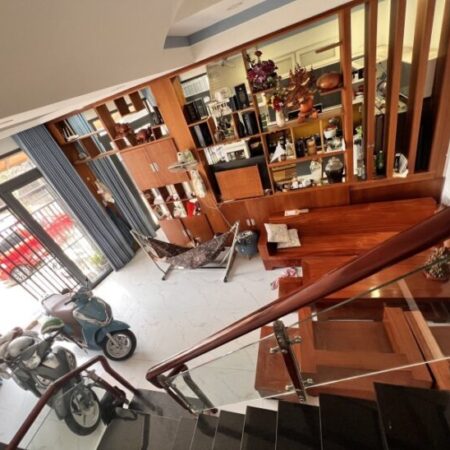 Bán nhà 60m², 4PN, 3WC, Linh Xuân, Thủ Đức, 5.2 tỷ, sổ hồng