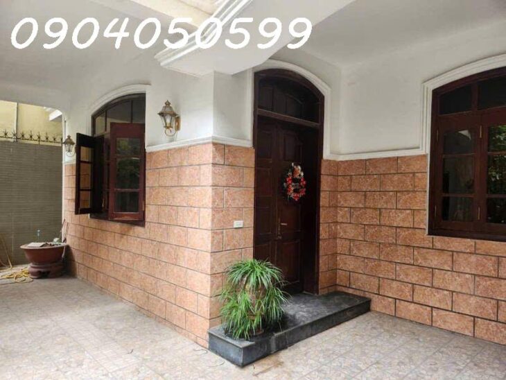 BIỆT THỰ SIÊU VIP – LÔ GÓC 3 MẶT THOÁNG – GARA Ô TÔ ĐỖ CỬA – 40M RA PHỐ – SỔ ĐẸP