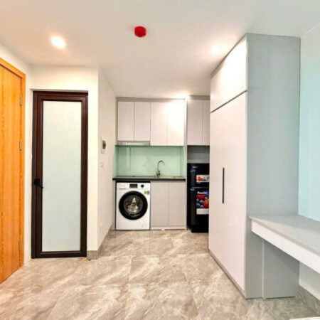 Gấp!CCMN ĐỐI DIỆN HỌC VIỆN TÀI CHÍNH,BẮC TỪ LIÊM,50Mx6,ÔTÔ DỪNG ĐỖ, 8,5 TY