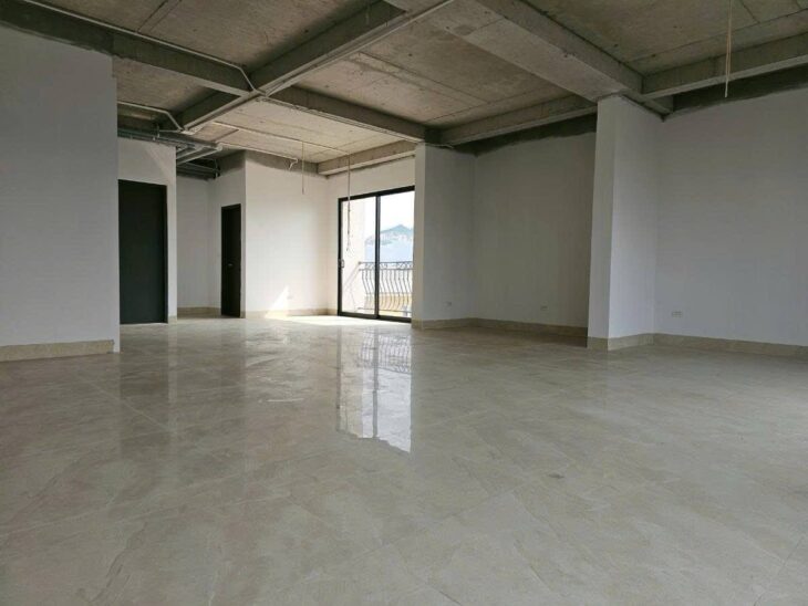 Tòa nhà lô góc Ngọc Thụy, 90m x 8tầng, mặt tiền 7.5m, vỉa hè, ôtô tránh, kinh doanh đắc địa