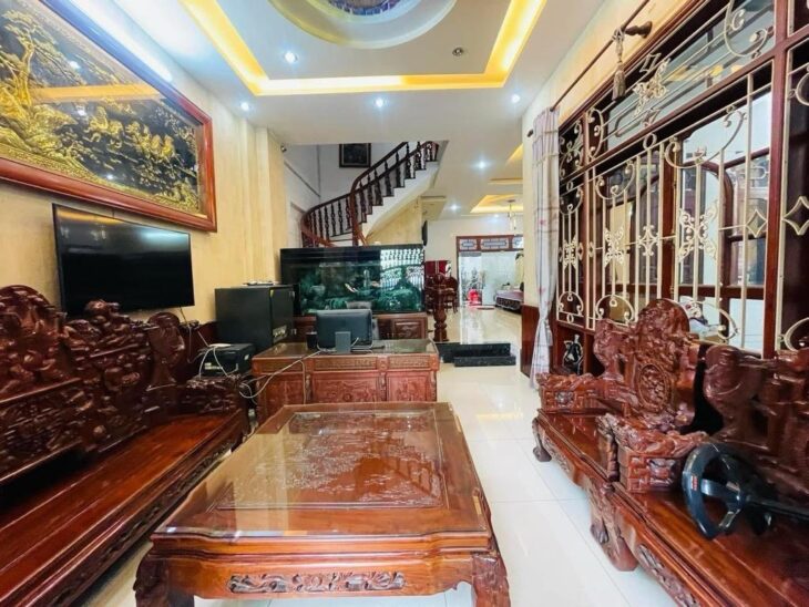 BT9- ???? BIỆT THỰ FULL NỘI THẤT GỖ ĐỎ KHU VĂN CAO NGUYỄN SƠN – NGANG 8M – ĐẸP ẤM ÁP – CHỈ 16.X TỶ