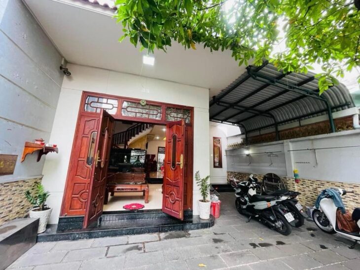 BT9- ???? BIỆT THỰ FULL NỘI THẤT GỖ ĐỎ KHU VĂN CAO NGUYỄN SƠN – NGANG 8M – ĐẸP ẤM ÁP – CHỈ 16.X TỶ