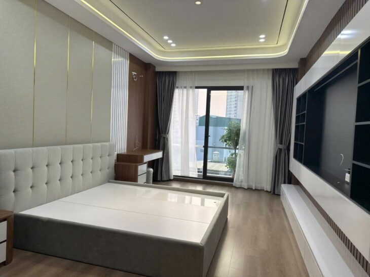 Bán nhà Đẹp Chu Huy Mân- Lô góc – Ô to – Kinh doanh- Thang Máy – 65m nhỉnh 13tyr (thương lượng)