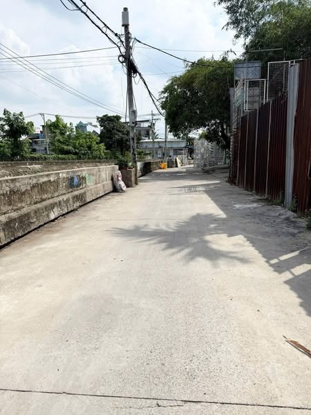 Bán đất 6.2 x 24 làm xưởng 2ty250 mặt tiền TL31 đã xây móng kiên cố tường bao