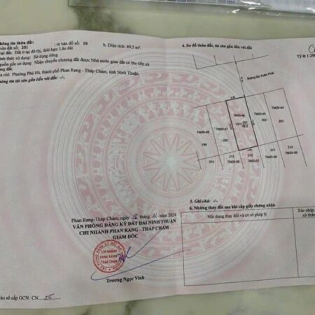 BÁN 49,5M2 ĐẤT GẦN CÔNG VIÊN NGANG 4,5 MÉT GIÁ 2,2 TỶ