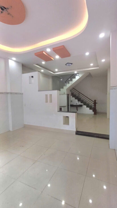 NGÃ 4 BÌNH PHƯỚC – NHÀ MỚI 4 TẦNG – 52M² VUÔNG A4 – HẺM XE 16 CHỖ – GIÁ 5.1 TỶ