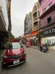 Chính chủ bán nhà mặt phố Phú Thượng 240m². Mặt tiền 18m nhà 3 tầng. Lô góc giá 48,6tỷ