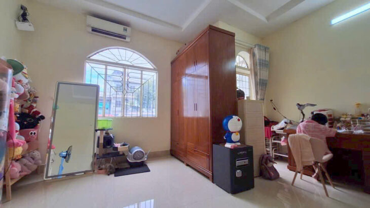Bán nhà mặt phố Tân Hòa Đông, Q.6, 10 tỷ, MT 5.4m, sổ hồng