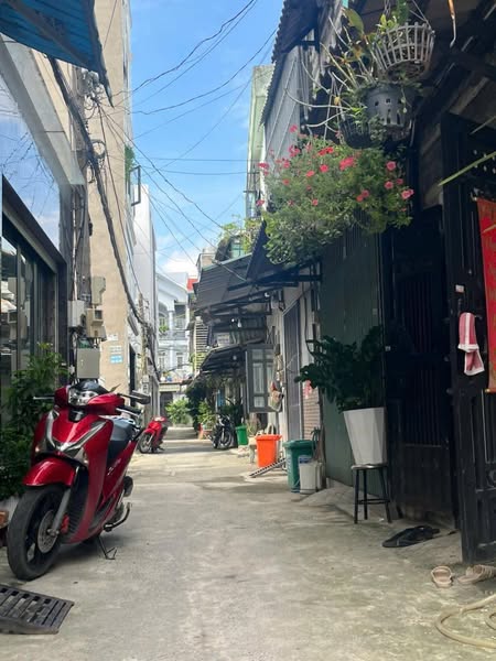 Tài chính hạn chế! sở hữu ngay nhà Thạnh Xuân nhỏ xinh, dễ mua, thuận tiện làm ăn sinh sống