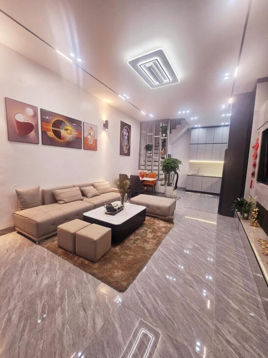 Bán căn nhà Nguyễn Đức Cảnh , Hoàng Mai , 42m2 4T giá 8,1 Tỷ