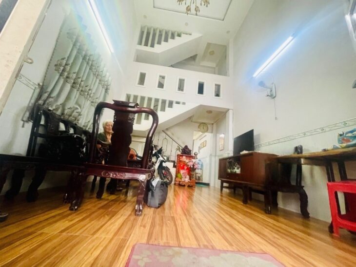 Bán nhà 4 tầng, 142m², 4PN, 3WC, Linh Xuân, Thủ Đức – 4.95 tỷ