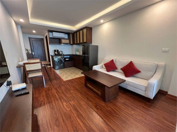 Bán Nhà 7 Tầng Thang Máy – 445 Lạc Long Quân – Dòng Tiền 70 Triệu/Tháng – Sổ Vuông – Chỉ 20.7 Tỷ!