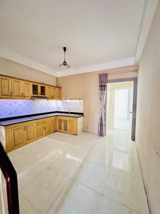 GẤP BÁN chỉ 6.55 tỷ TL! 70M², 4 Tầng/3PN, Ô TÔ ĐỖ CỬA, P8 Gò Vấp!