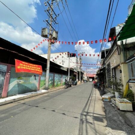 Bán Nhà 83m² Mặt tiền Hoàng Xuân Hoành 12m, Quận Tân Phú